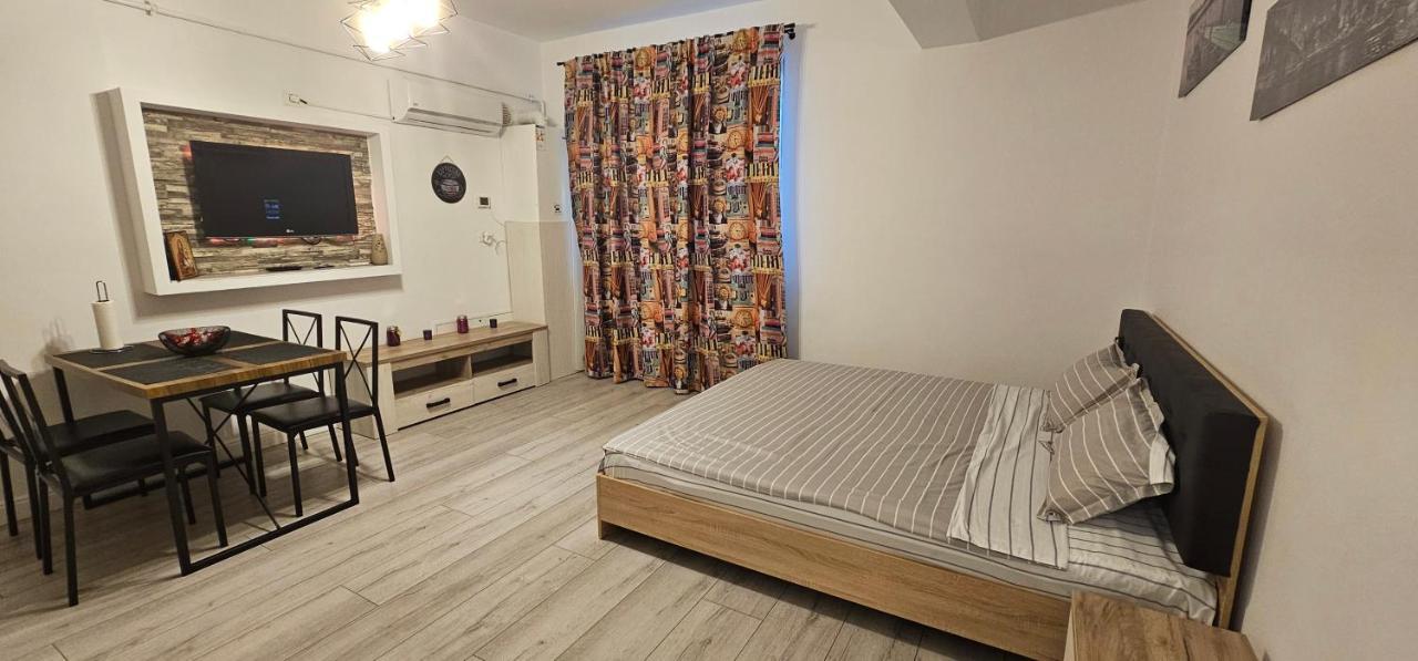 Calin Luma Studio Apartment Navodari Ngoại thất bức ảnh